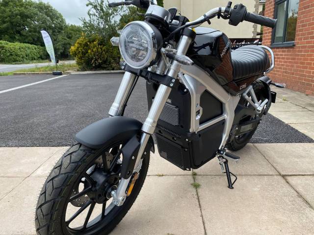 Horwin Cr6 Electric Motorcycle Tourer Electric Black
