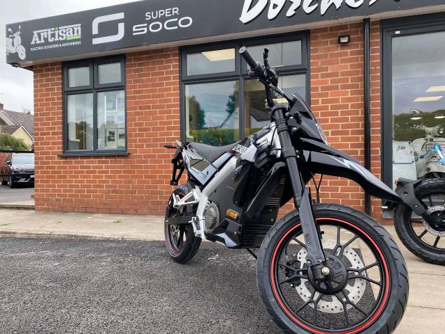 Kollter Es1 Pro - DUAL BATTERY MODEL - IN STOCK Enduro Bike Electric Black
