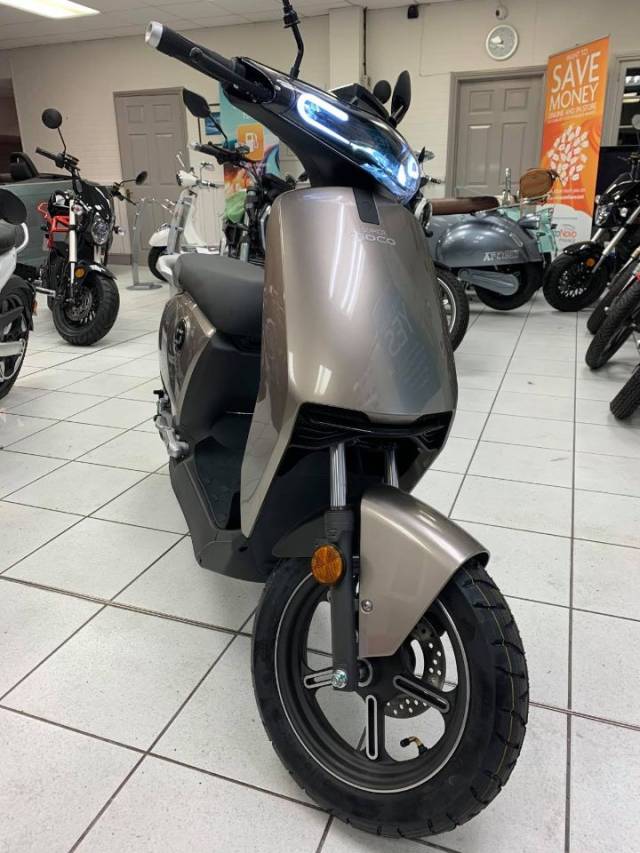 Vmoto Soco CUX Electric Moped - NEW AND UNREGISTERED Moped Electric Silver