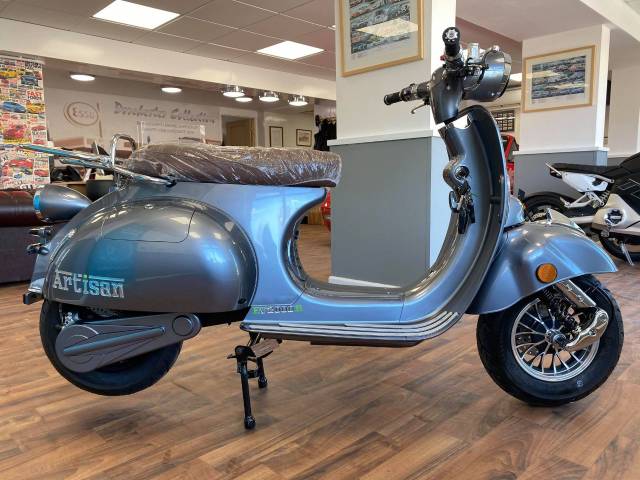 Artisan EV2000R TWIN BATTERY MODEL Scooter Electric Metallic Grey