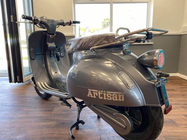 Artisan EV2000R TWIN BATTERY MODEL Scooter Electric Metallic Grey