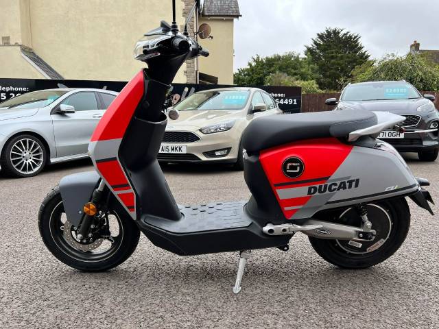 Vmoto Super Soco CUx Ducati Limited Edition Electric Scooter Scooter Electric Ducati