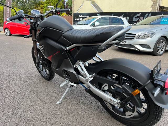 Super Soco TC MAX ELECTRIC MOTORCYCLE - IN STOCK Commuter Electric Black