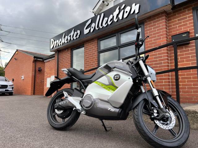 Super Soco TS Street Hunter ELECTRIC MOTORCYCLE - IN STOCK Commuter Electric White