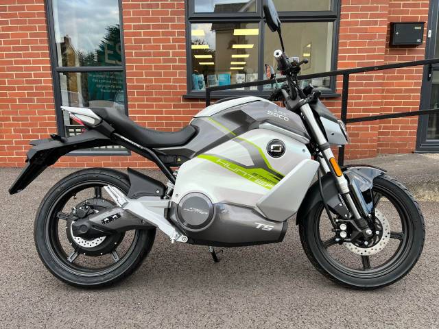 Super Soco TS Street Hunter ELECTRIC MOTORCYCLE - IN STOCK Commuter Electric White