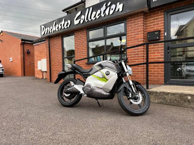 Super Soco TS Street Hunter ELECTRIC MOTORCYCLE - IN STOCK Commuter Electric White