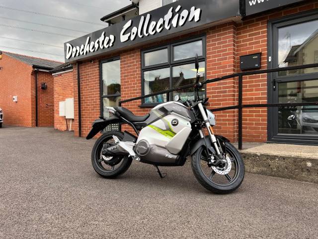 Super Soco TS Street Hunter ELECTRIC MOTORCYCLE - IN STOCK Commuter Electric White