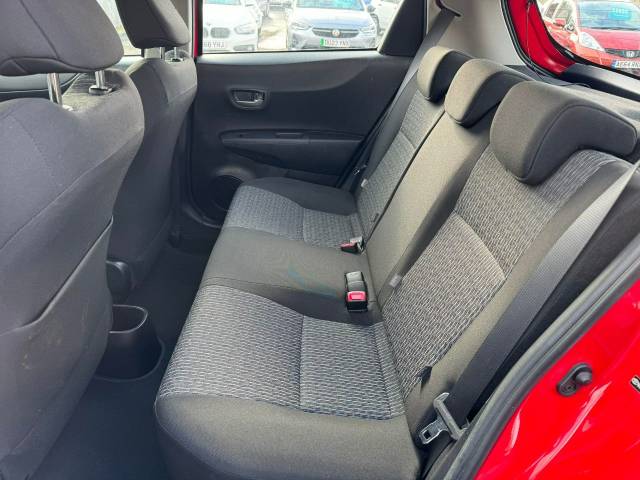 Toyota Yaris 1.33 VVT-i Icon+ 5dr Multidrive S Hatchback Petrol Red