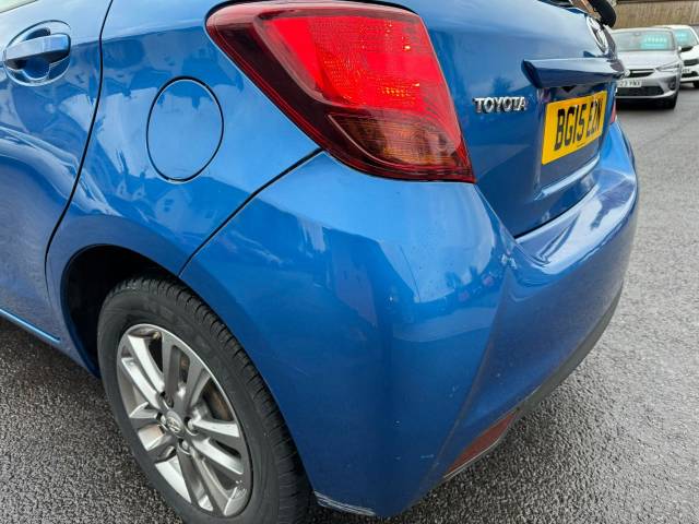 Toyota Yaris 1.33 VVT-i Icon 5dr Hatchback Petrol Blue