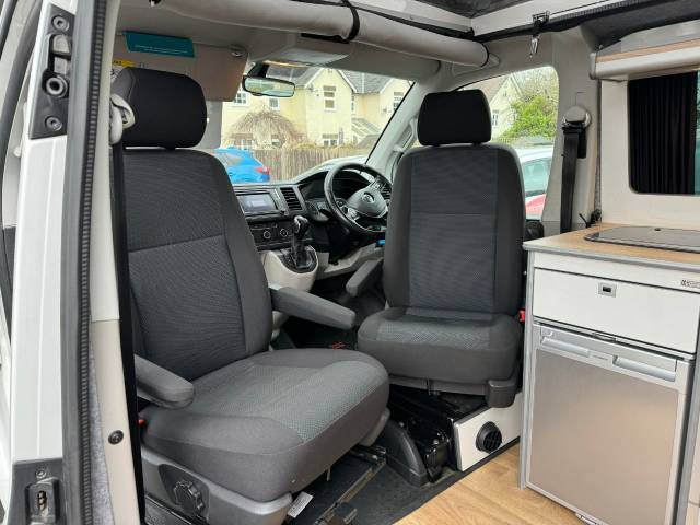 Volkswagen Camper Transporter 2.0 BiTDI BMT (204BHP) 4MOTION DSG - 4 BERTH CAMPERVAN SUV Diesel White