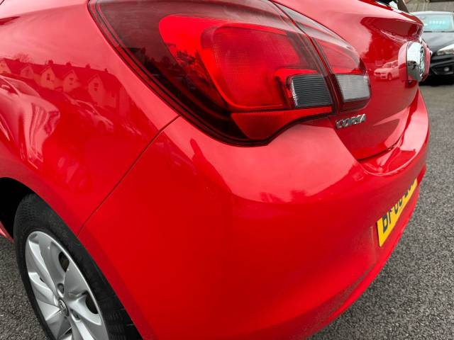Vauxhall Corsa 1.4 Design 5dr Hatchback Petrol Red