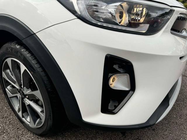 Kia Stonic 1.0T GDi First Edition 5dr Hatchback Petrol White