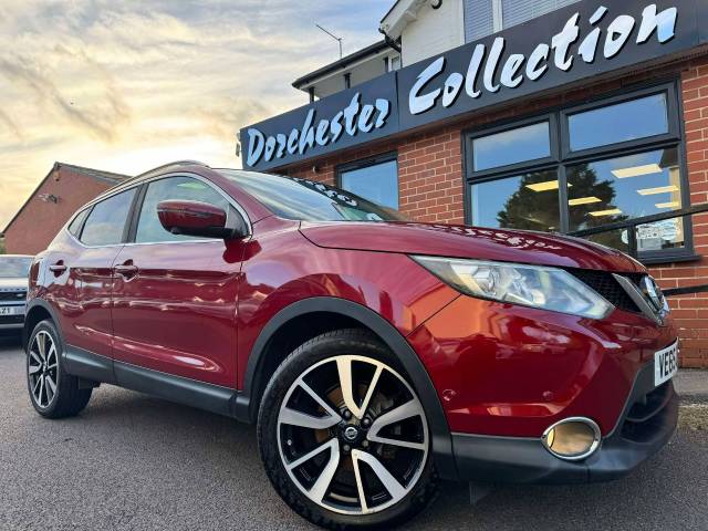 Nissan Qashqai 1.2 DiG-T Tekna [Non-Panoramic] 5dr Xtronic Hatchback Petrol Red