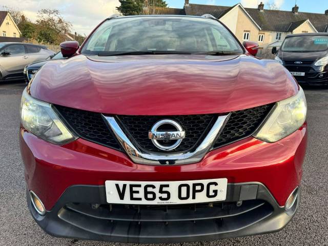 Nissan Qashqai 1.2 DiG-T Tekna [Non-Panoramic] 5dr Xtronic Hatchback Petrol Red