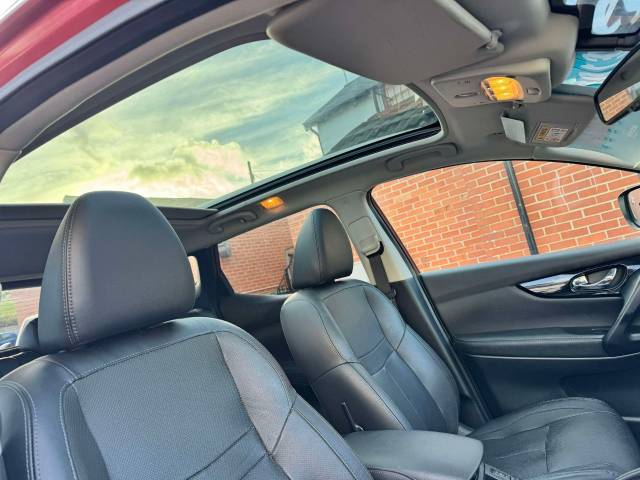 Nissan Qashqai 1.2 DiG-T Tekna [Non-Panoramic] 5dr Xtronic Hatchback Petrol Red