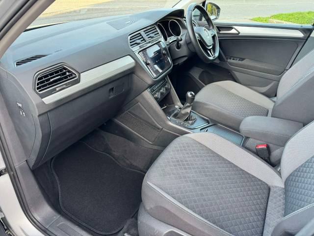 Volkswagen Tiguan 1.5 TSi EVO 150 Match 5dr Estate Petrol Silver