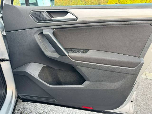 Volkswagen Tiguan 1.5 TSi EVO 150 Match 5dr Estate Petrol Silver
