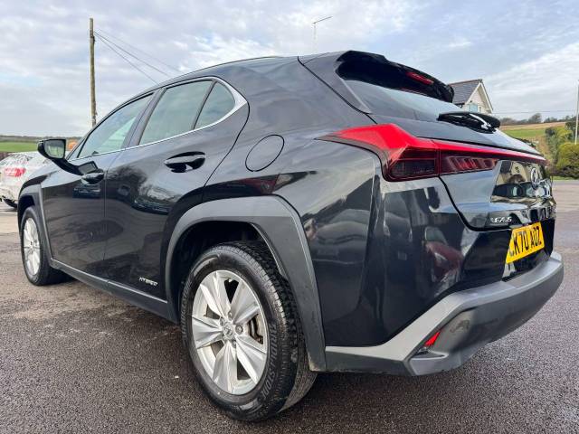 Lexus Ux 250h 2.0 5dr CVT (SATELLITE NAVIGATION) Estate Petrol / Electric Hybrid Black