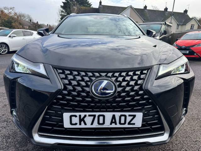 Lexus Ux 250h 2.0 5dr CVT (SATELLITE NAVIGATION) Estate Petrol / Electric Hybrid Black
