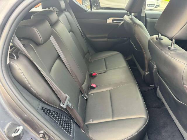 Lexus CT 200h 1.8 Advance 5dr CVT Auto Hatchback Petrol / Electric Hybrid Grey