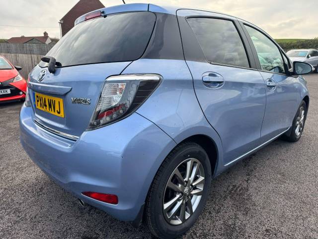 Toyota Yaris 1.33 VVT-i Icon+ 5dr Hatchback Petrol Blue