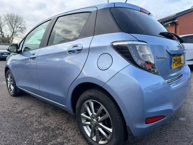 Toyota Yaris 1.33 VVT-i Icon+ 5dr Hatchback Petrol Blue