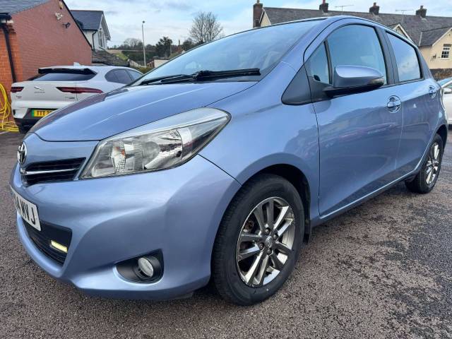 Toyota Yaris 1.33 VVT-i Icon+ 5dr Hatchback Petrol Blue
