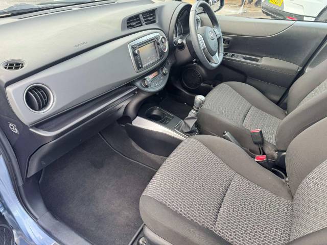 Toyota Yaris 1.33 VVT-i Icon+ 5dr Hatchback Petrol Blue