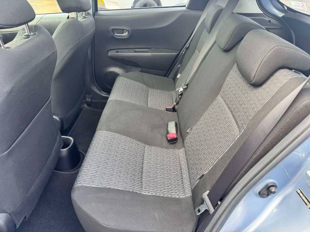 Toyota Yaris 1.33 VVT-i Icon+ 5dr Hatchback Petrol Blue