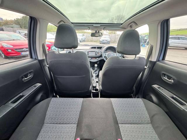 Toyota Yaris 1.33 VVT-i Icon+ 5dr Hatchback Petrol Blue