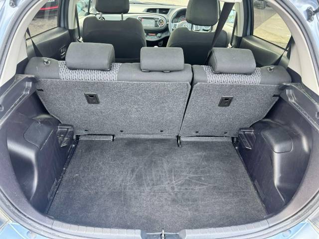 Toyota Yaris 1.33 VVT-i Icon+ 5dr Hatchback Petrol Blue