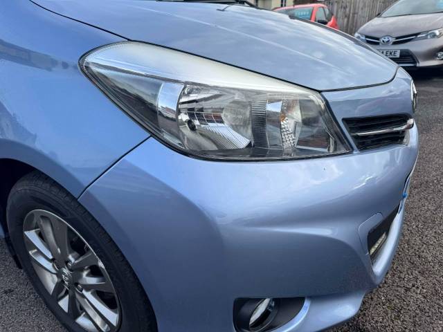 Toyota Yaris 1.33 VVT-i Icon+ 5dr Hatchback Petrol Blue