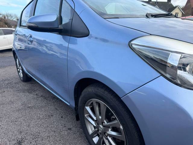 Toyota Yaris 1.33 VVT-i Icon+ 5dr Hatchback Petrol Blue