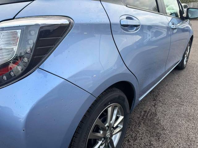 Toyota Yaris 1.33 VVT-i Icon+ 5dr Hatchback Petrol Blue