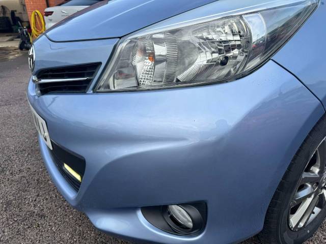 Toyota Yaris 1.33 VVT-i Icon+ 5dr Hatchback Petrol Blue