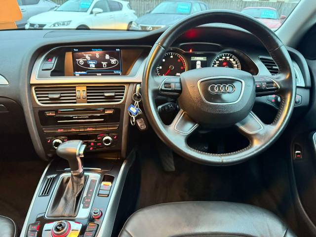 Audi A4 2.0 TDI 177 SE Technik 5dr Multitronic Estate Diesel Blue