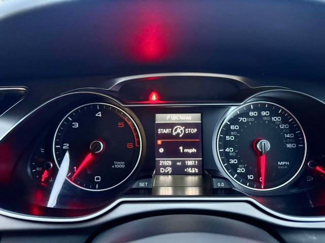 Audi A4 2.0 TDI 177 SE Technik 5dr Multitronic Estate Diesel Blue