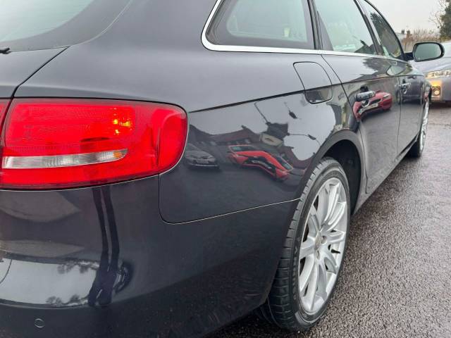 Audi A4 2.0 TDI 177 SE Technik 5dr Multitronic Estate Diesel Blue