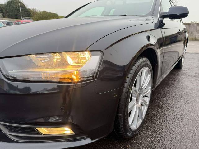 Audi A4 2.0 TDI 177 SE Technik 5dr Multitronic Estate Diesel Blue