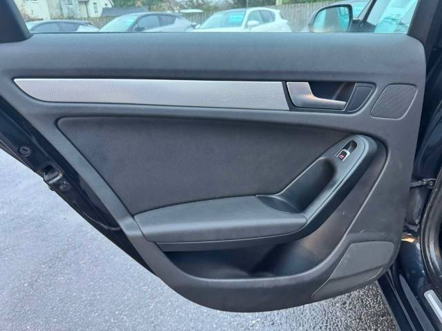 Audi A4 2.0 TDI 177 SE Technik 5dr Multitronic Estate Diesel Blue