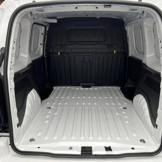 Vauxhall Combo Cargo 2300 1.5 Turbo D 100ps H1 Pro Van Panel Van Diesel White