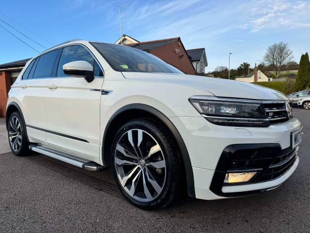 Volkswagen Tiguan 2.0 TDi (150) BlueMotion Tech R-Line 5dr Estate Diesel White
