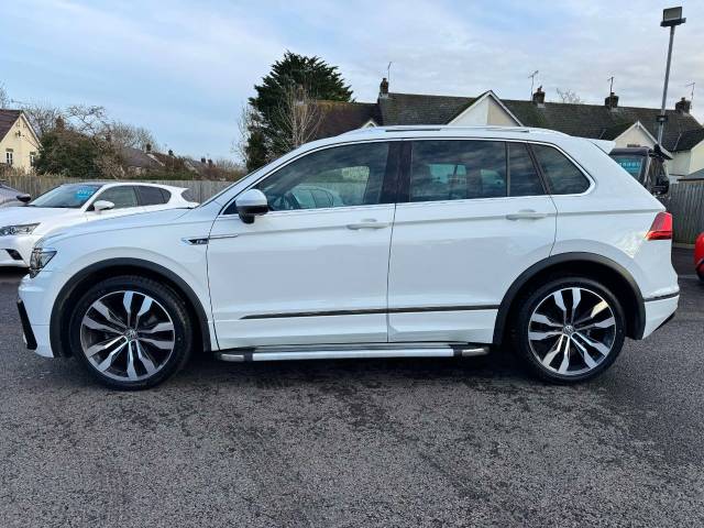Volkswagen Tiguan 2.0 TDi (150) BlueMotion Tech R-Line 5dr Estate Diesel White