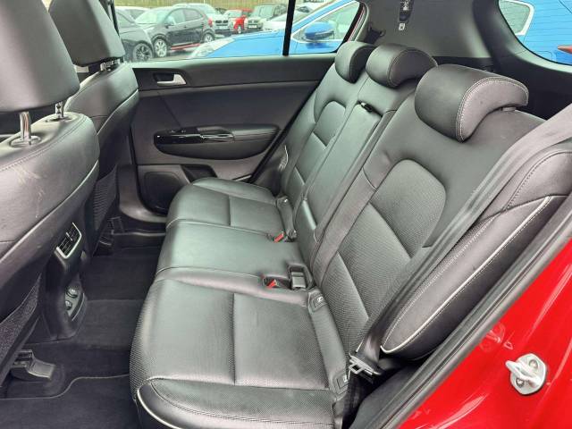 Kia Sportage 1.6 CRDi 48V ISG 4 5dr DCT Auto Estate Diesel Red
