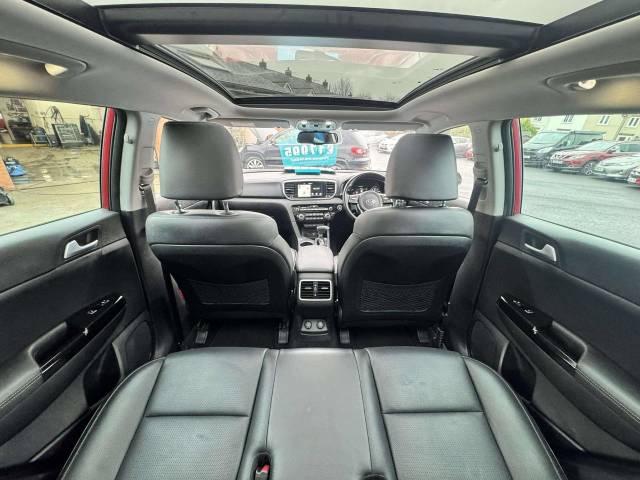 Kia Sportage 1.6 CRDi 48V ISG 4 5dr DCT Auto Estate Diesel Red