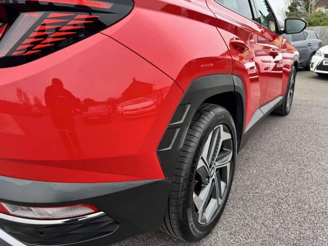 Hyundai Tucson 1.6 TGDi Ultimate 5dr 2WD Estate Petrol Red