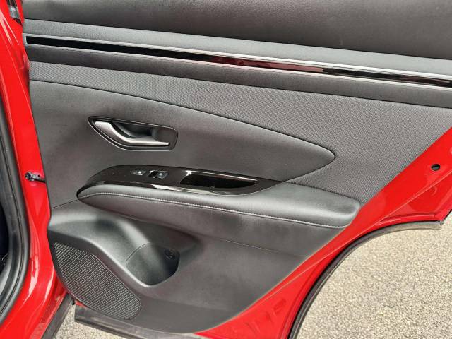 Hyundai Tucson 1.6 TGDi Ultimate 5dr 2WD Estate Petrol Red