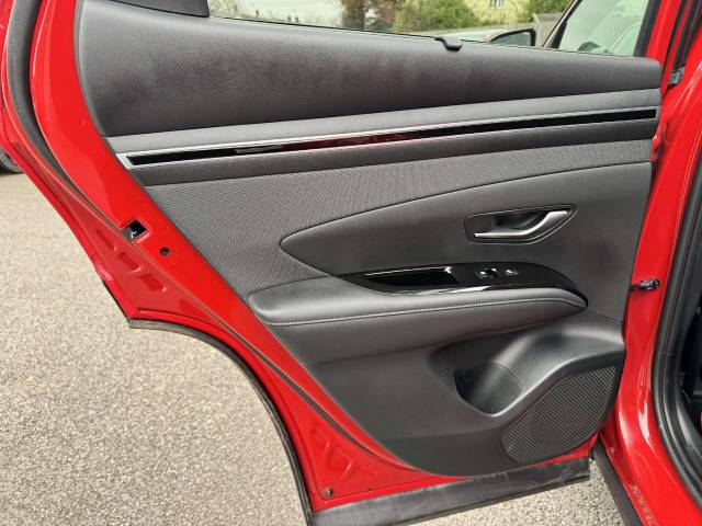 Hyundai Tucson 1.6 TGDi Ultimate 5dr 2WD Estate Petrol Red