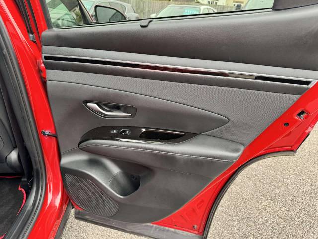 Hyundai Tucson 1.6 TGDi Ultimate 5dr 2WD Estate Petrol Red