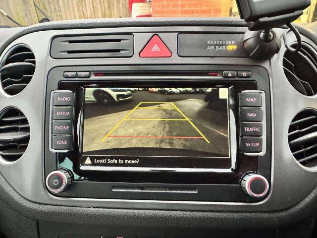Volkswagen Tiguan 2.0 TDi Sport 4Motion 5dr Estate Diesel Black